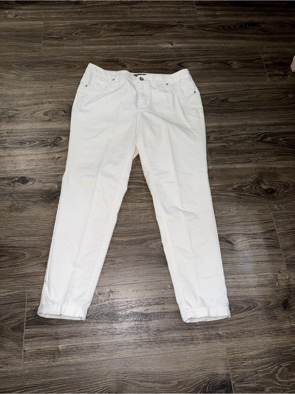 🎊Cato White Cropped Straight-Leg Women's Pants size 12
